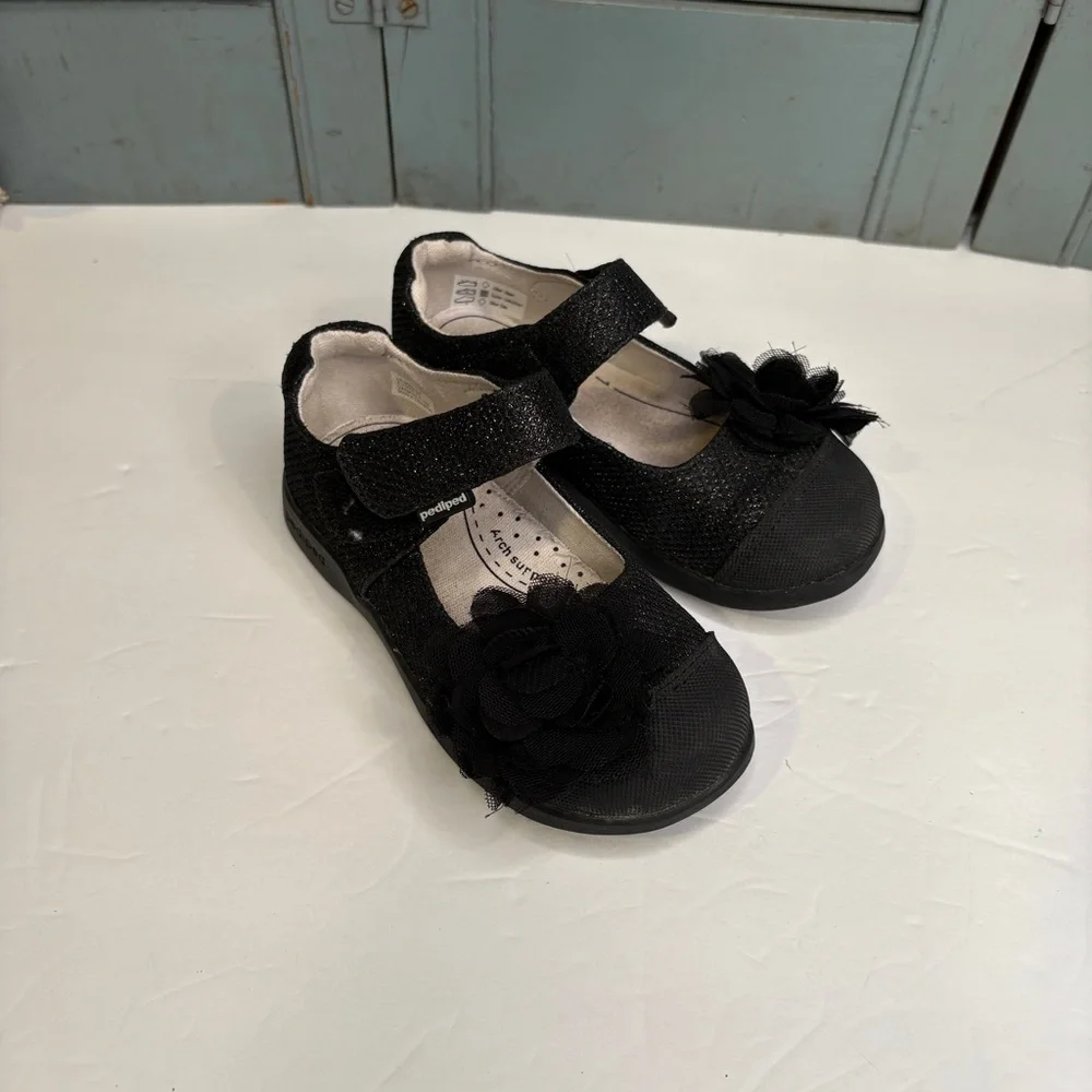 Pediped Black Glittery Mary Jane Shoes With Rose Applique Size 8.5 US 25 EU